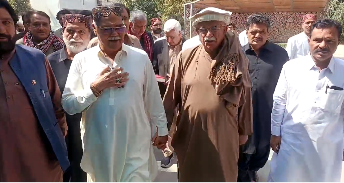 محمود خان اچڪزئي جي ايس ٽي پي چيئرمين ڊاڪٽر قادر مگسي سان ملاقات