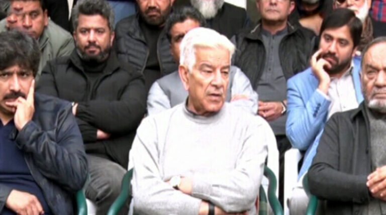پي ٽي آءِ چئمپينز ٽرافي جي موقعي تي به احتجاج جو منصوبو جوڙيو آهي: خواجه آصف
