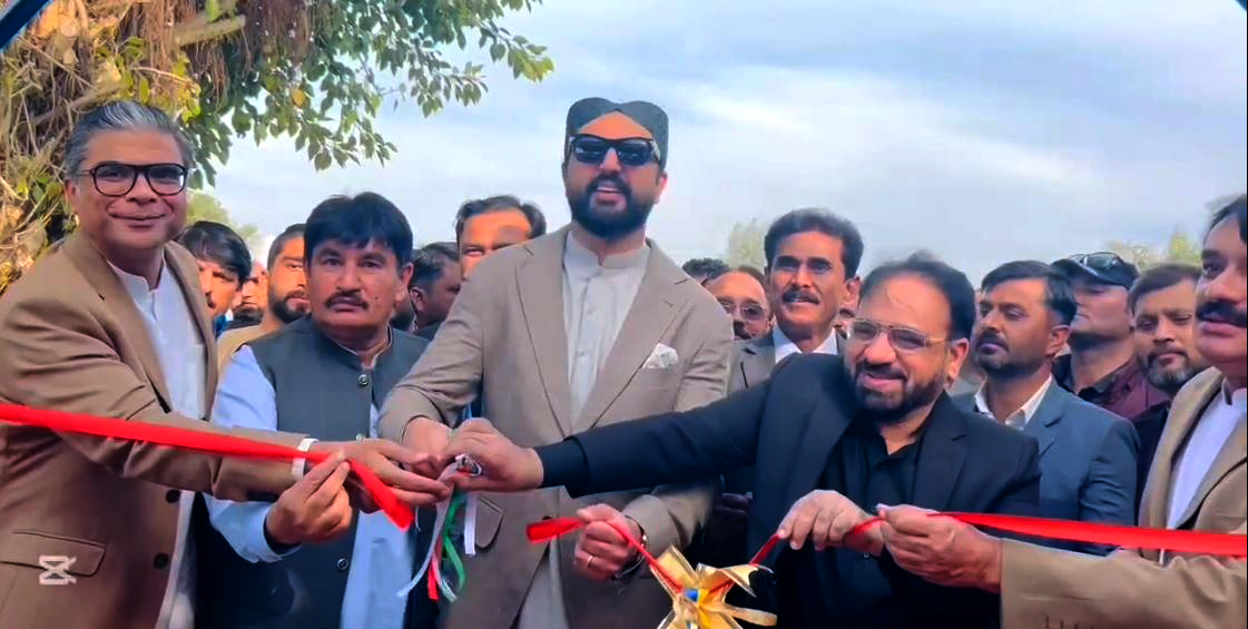 صوبائي وزير محمد بخش مھر پاران جديد زرعي پيداوار موسمياتي سمارٽ ٽيڪنالوجي منصوبي جو افتتاح