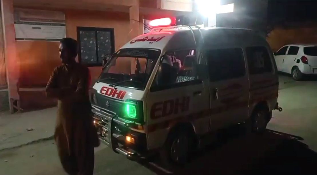 قاضي احمد ڀرسان قلندڙ جي ميلي تي ويندڙ وين سان حادثو، 6 ڄڻا فوت، 10 زخمي