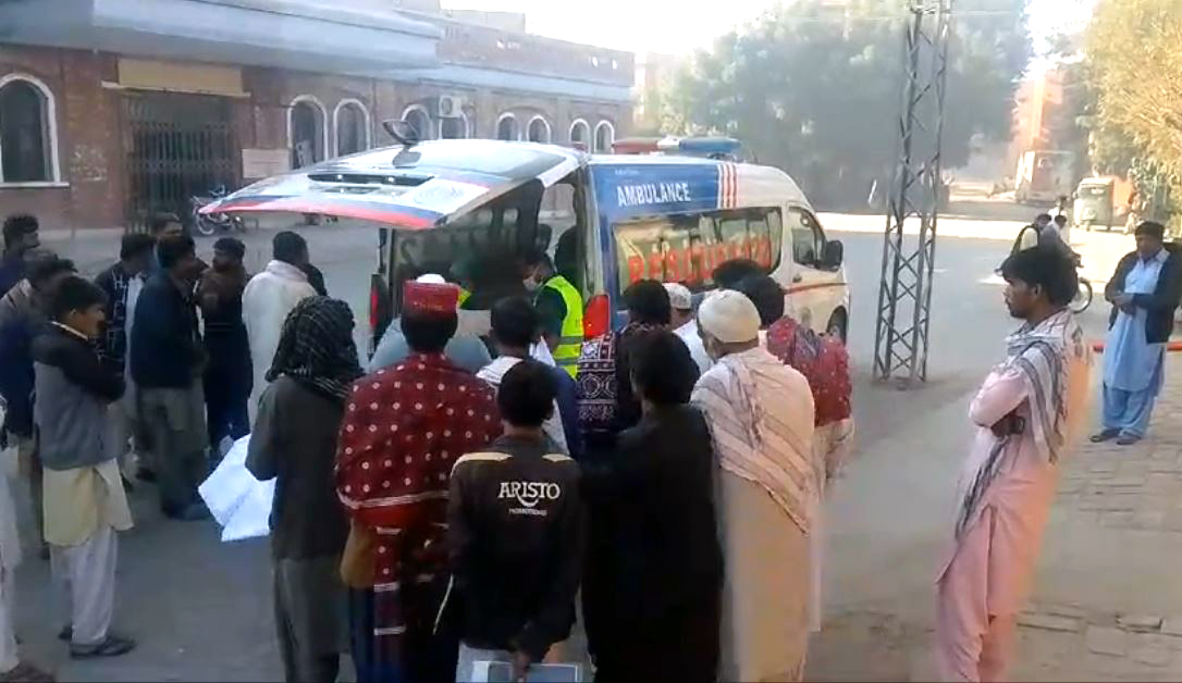 سنڌ جي مختلف شهرن ۾ روڊ حادثا، 3 ڄڻا فوت