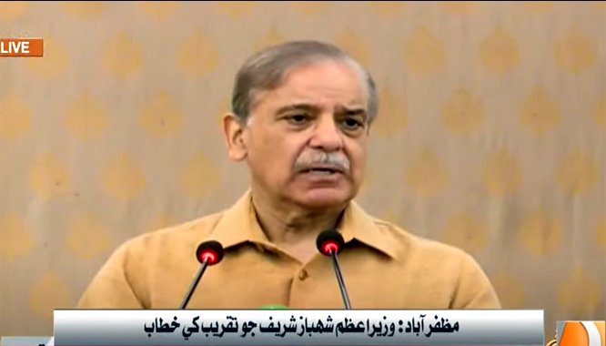 پاڪستان ۽ ڀارت وچ ۾ اهڙي جنگ شروع ٿي، جيڪا خطرناڪ رخ اختيار ڪري سگهي پئي: وزيراعظم