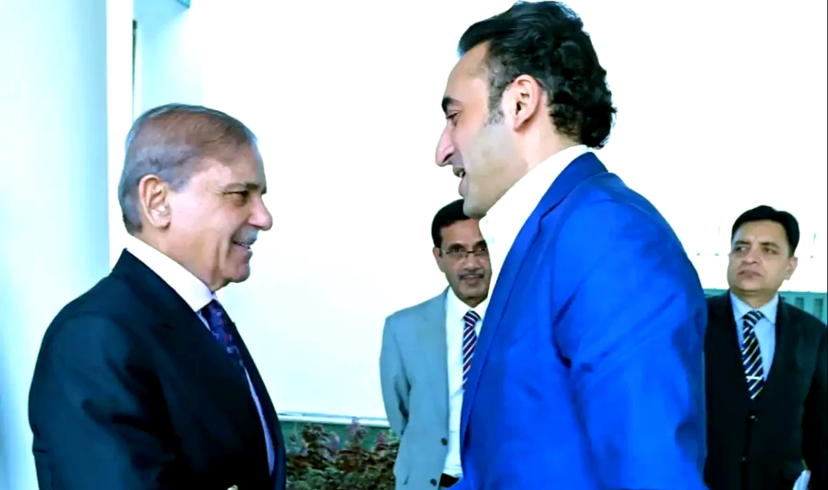 وزيراعظم شهباز شريف سان چيئرمين بلاول ڀٽو زرداري جي اڳواڻي ۾ پيپلز پارٽي جي وفد جي ملاقات