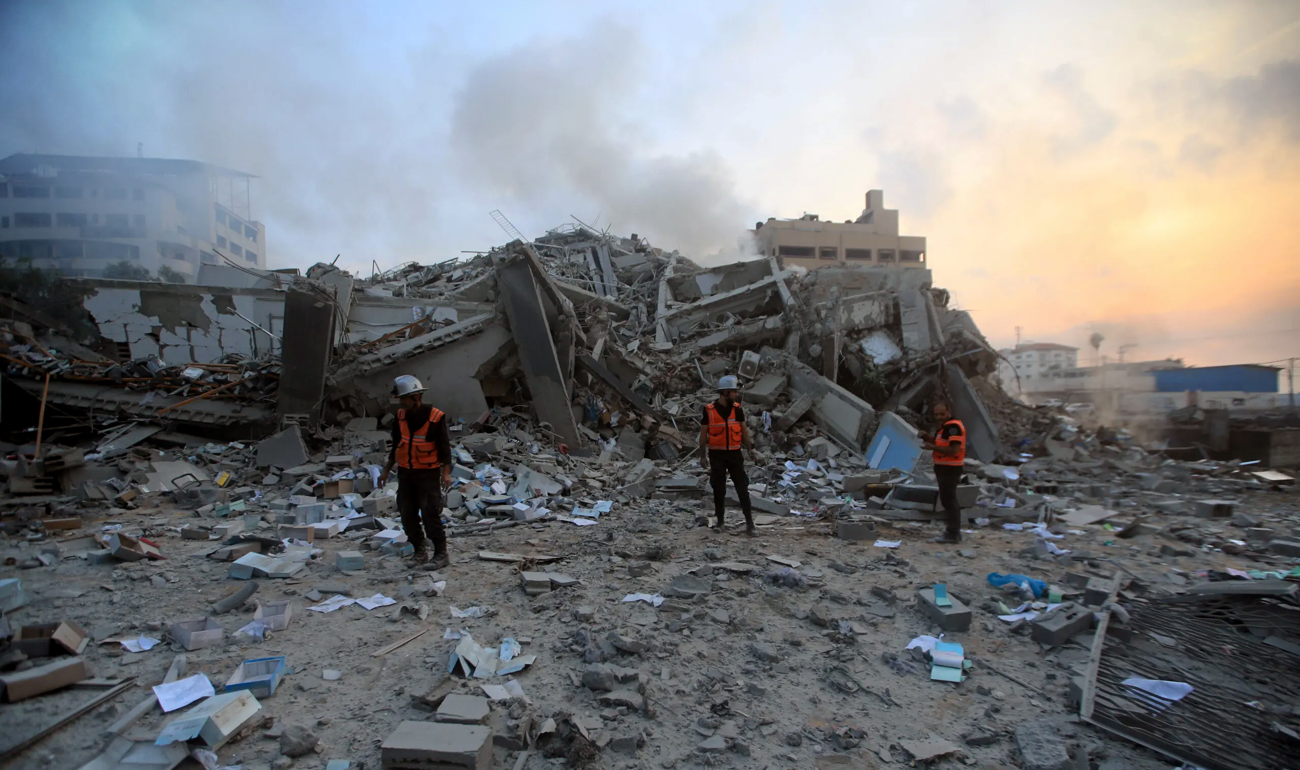 غزا تي اسرائيل جا حملا جاري، 24 ڪلاڪن ۾ 72 فلسطيني شهيد